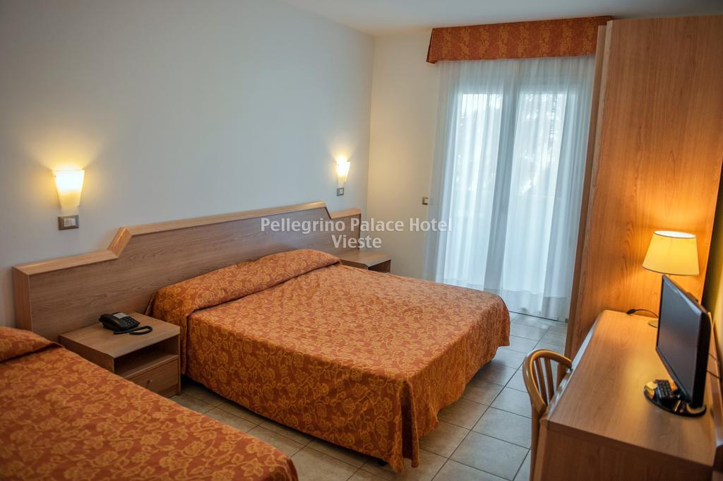 Pellegrino Palace Hotel Vieste Bagian luar foto