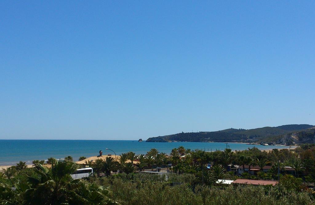 Pellegrino Palace Hotel Vieste Bagian luar foto